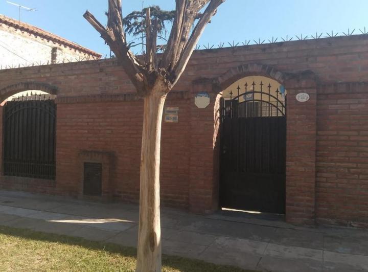 Casa · 98m² · 4 Ambientes · 3 Cocheras