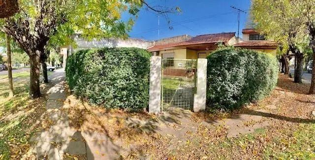 Casa · 70m² · 4 Ambientes · 1 Cochera