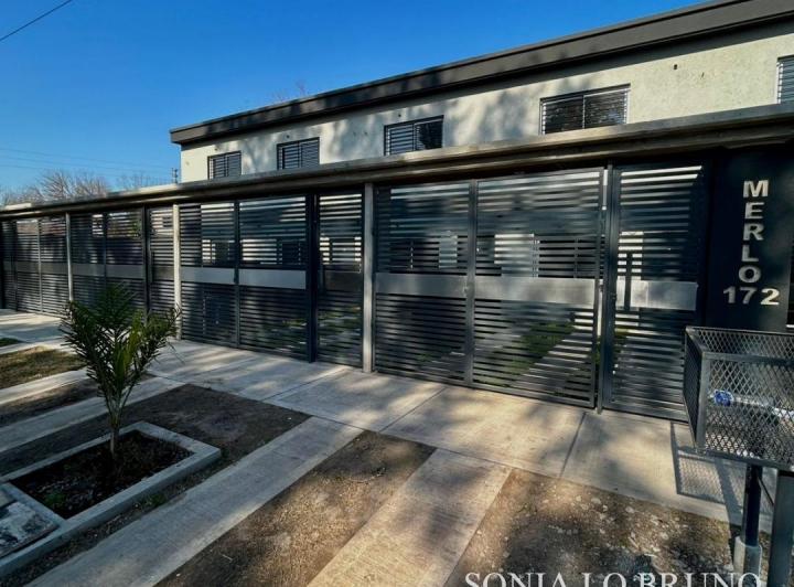 Casa · 50m² · 2 Ambientes · 1 Cochera