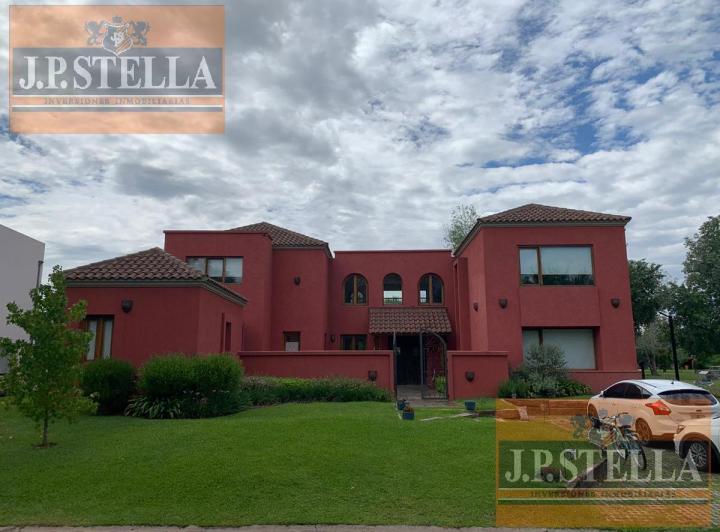 Casa · 425m² · 4 Ambientes