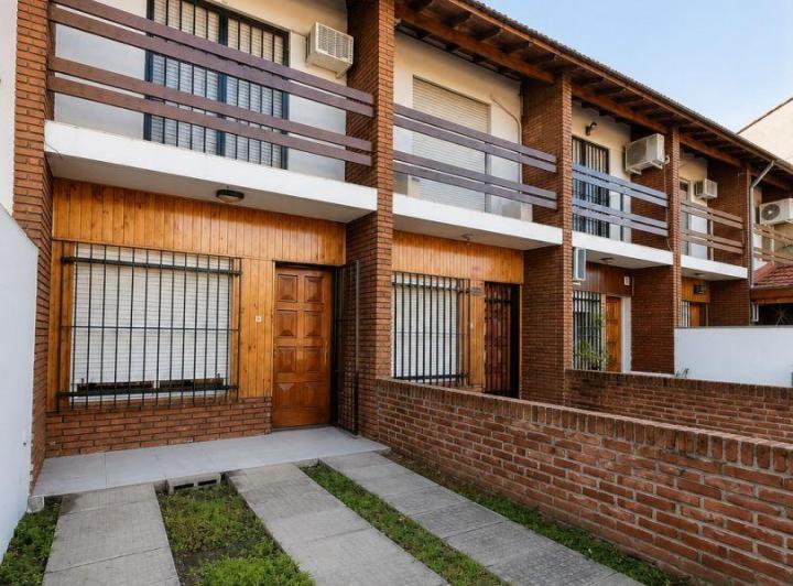 Casa · 100m² · 3 Ambientes · 1 Cochera
