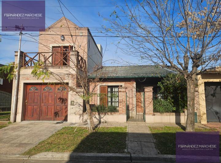 Casa · 148m² · 6 Ambientes · 1 Cochera