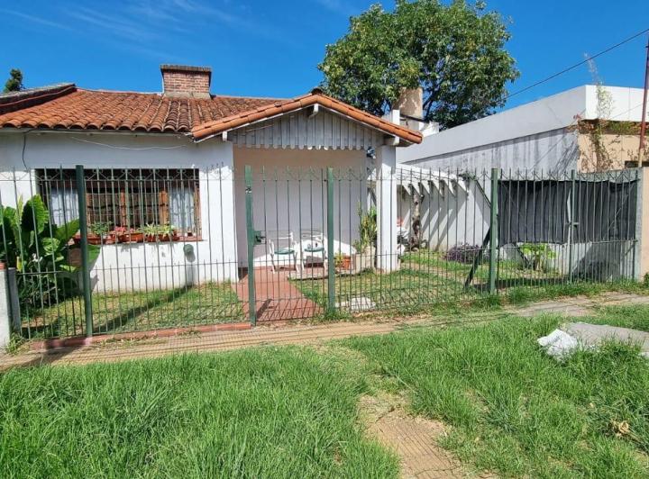 Casa · 137m² · 3 Ambientes · 2 Cocheras