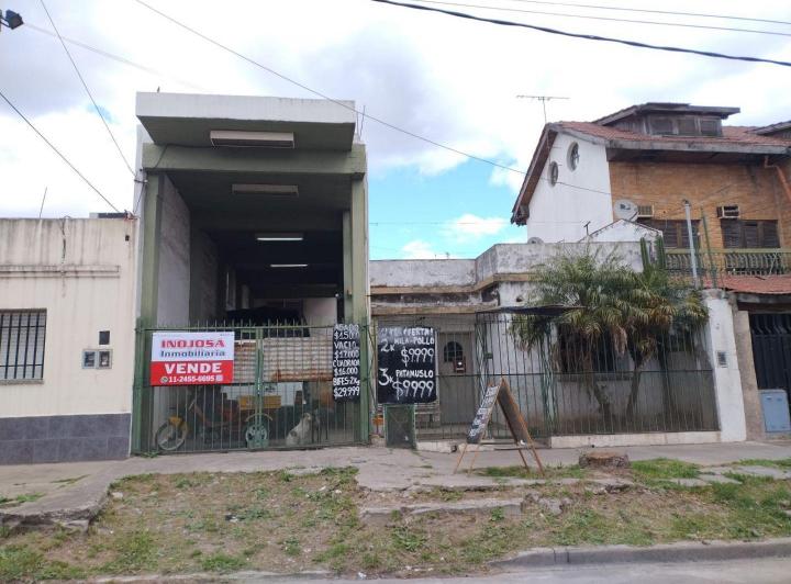 Casa · 129m² · 5 Ambientes · 3 Cocheras