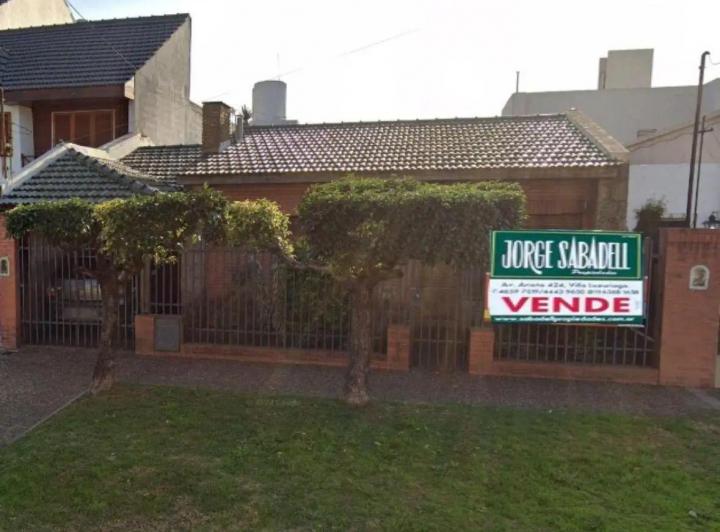 Casa · 114m² · 4 Ambientes · 1 Cochera