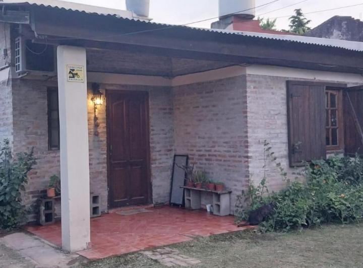 Casa · 144m² · 4 Ambientes · 2 Cocheras