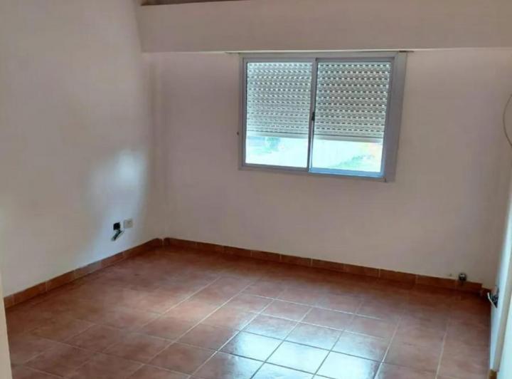 Casa · 200m² · 5 Ambientes · 1 Cochera