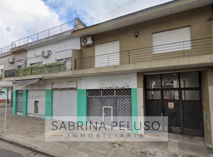 Casa · 116m² · 5 Ambientes · 2 Cocheras