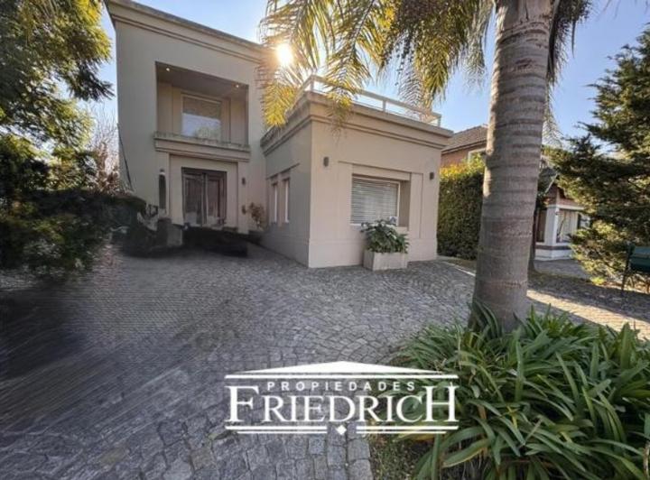Casa · 176m² · 5 Ambientes
