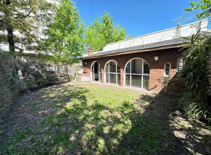Casa · 140m² · 3 Ambientes · 1 Cochera
