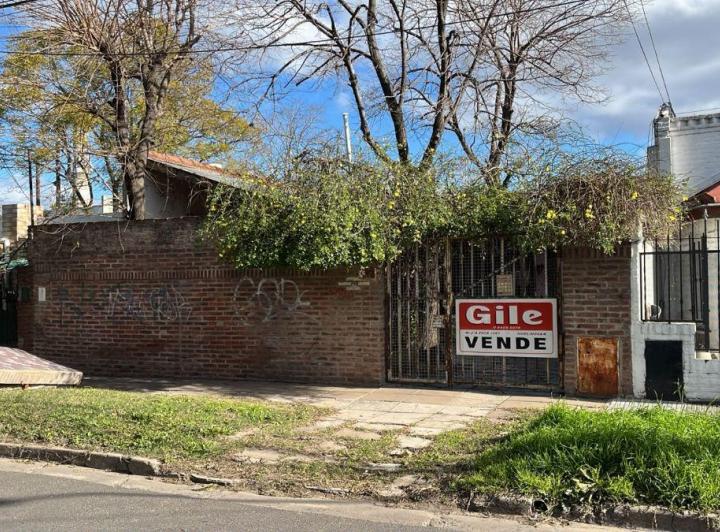 Casa · 90m² · 4 Ambientes · 1 Cochera