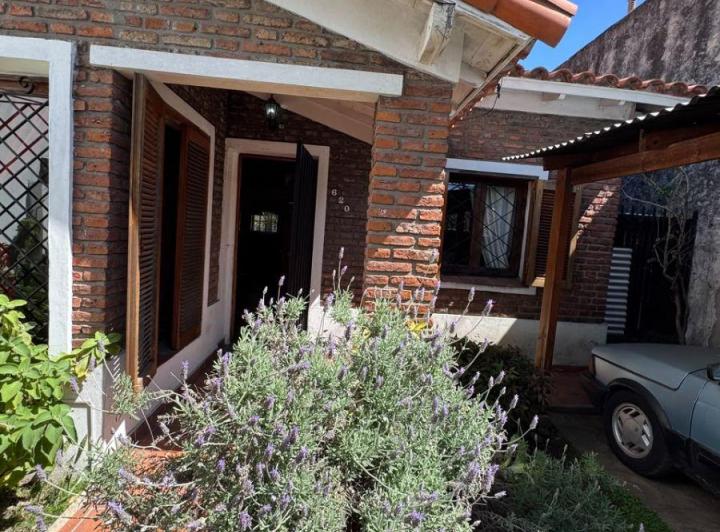 Casa · 118m² · 3 Ambientes · 1 Cochera