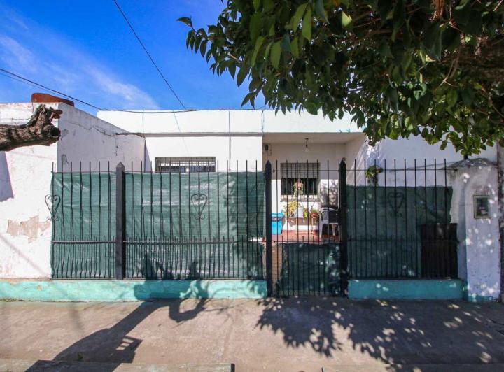 Casa · 64m² · 4 Ambientes · 1 Cochera