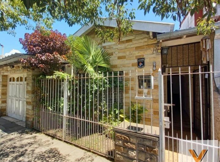 Casa · 130m² · 4 Ambientes · 1 Cochera