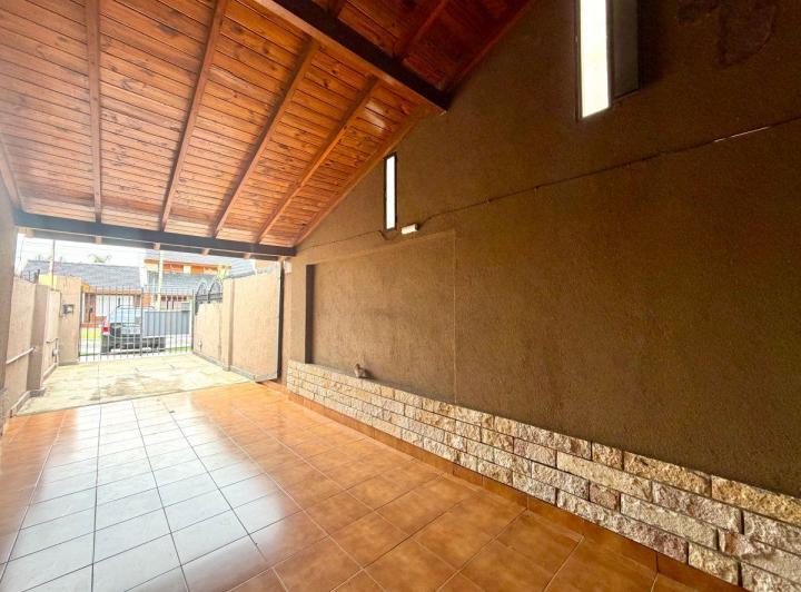 Casa · 81m² · 3 Ambientes · 1 Cochera