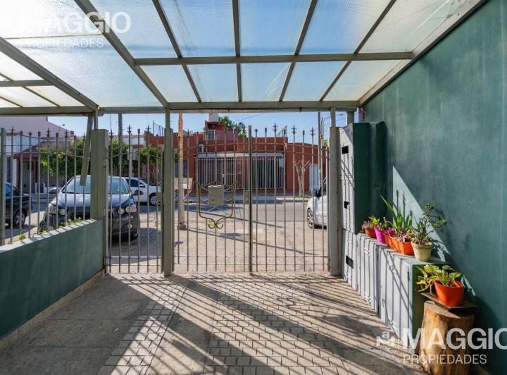 Casa · 52m² · 3 Ambientes · 1 Cochera