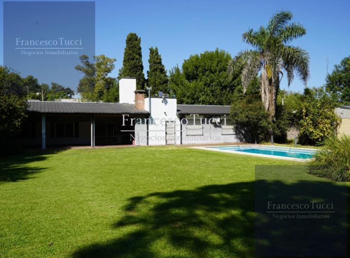 Casa · 140m² · 4 Ambientes · 1 Cochera