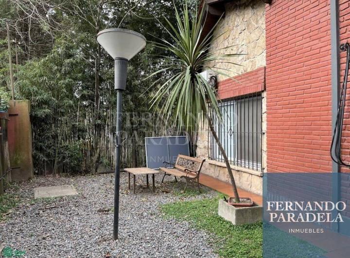 Casa · 140m² · 4 Ambientes · 1 Cochera