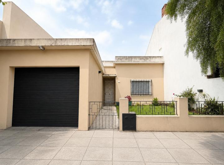 Casa · 146m² · 3 Ambientes · 1 Cochera