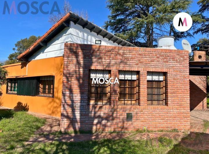 Casa · 120m² · 4 Ambientes · 2 Cocheras