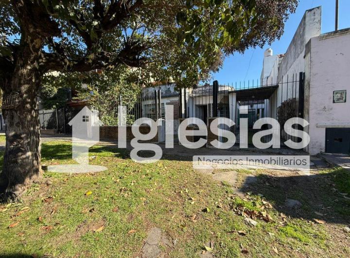 Casa · 160m² · 3 Ambientes · 1 Cochera