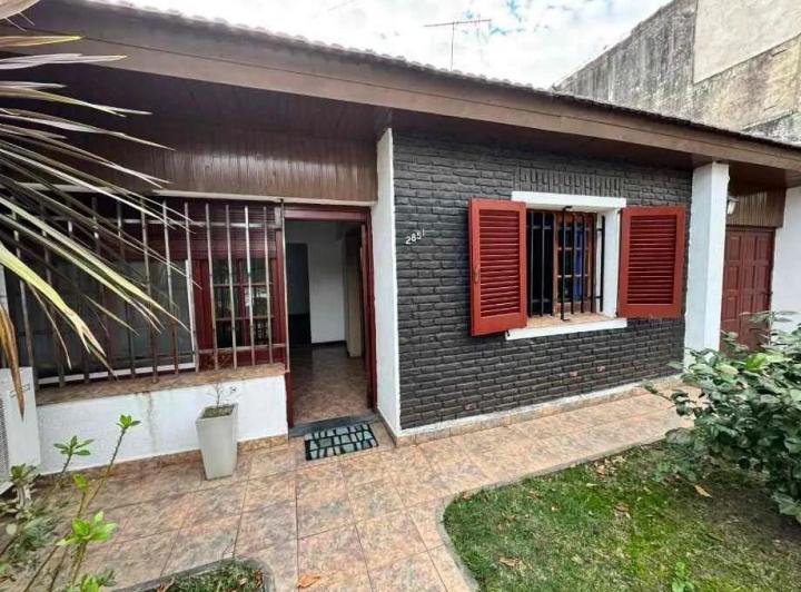 Casa · 160m² · 4 Ambientes · 1 Cochera