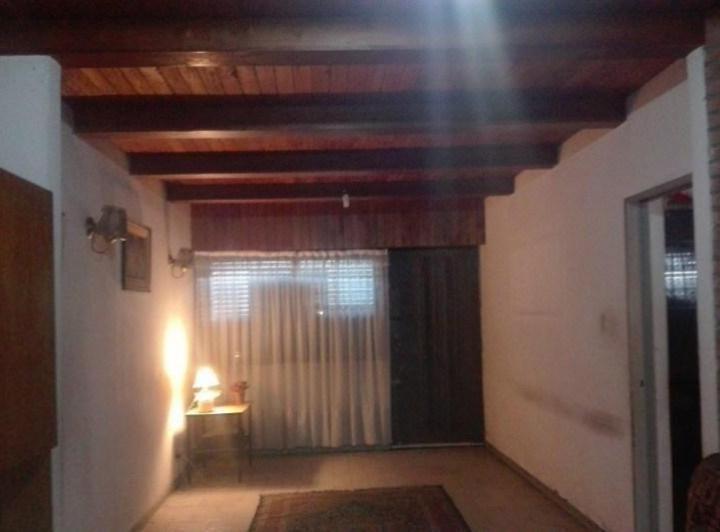 Casa · 180m² · 4 Ambientes · 1 Cochera