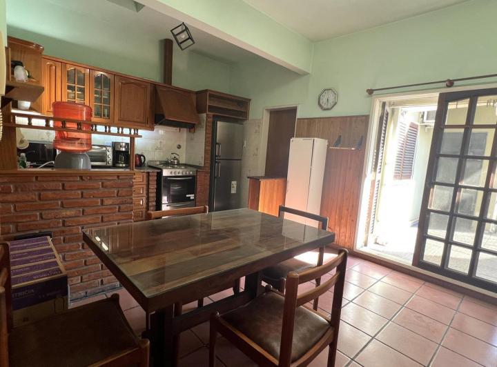 Casa · 131m² · 5 Ambientes · 2 Cocheras