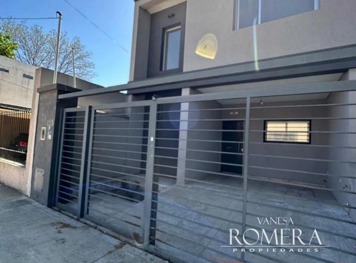 Casa · 100m² · 3 Ambientes · 1 Cochera
