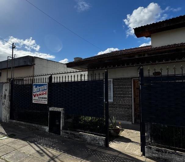 Casa · 120m² · 2 Ambientes · 2 Cocheras