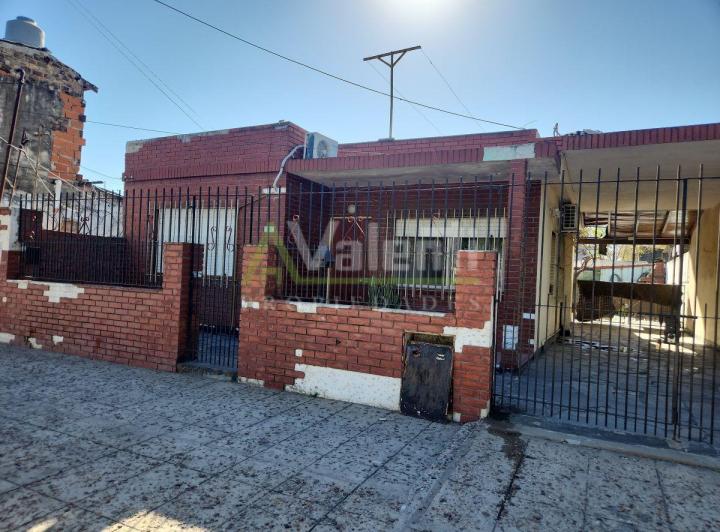 Casa · 85m² · 3 Ambientes · 1 Cochera