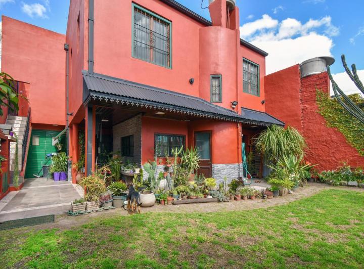 Casa · 134m² · 5 Ambientes · 1 Cochera