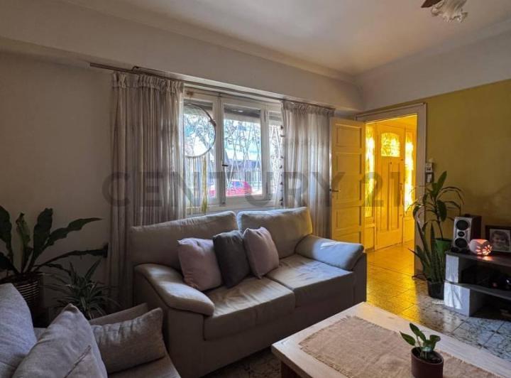 Casa · 385m² · 4 Ambientes