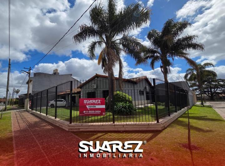 Casa · 222m² · 4 Ambientes · 3 Cocheras