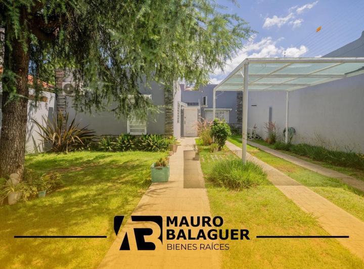 Casa · 103m² · 4 Ambientes · 2 Cocheras