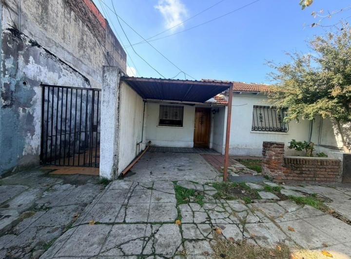Casa · 100m² · 6 Ambientes · 1 Cochera