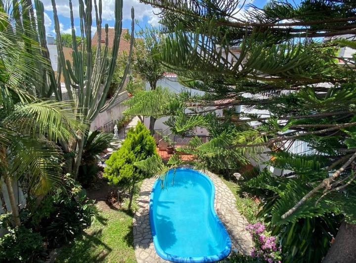 Casa · 274m² · 4 Ambientes · 1 Cochera