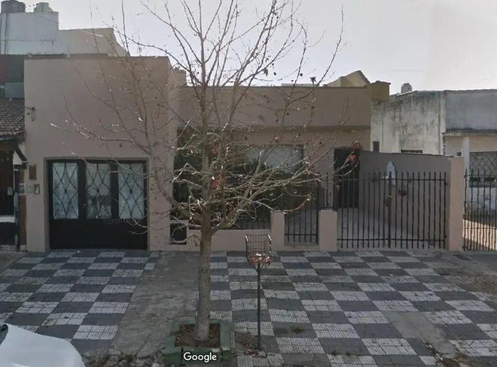 Casa · 290m² · 3 Ambientes · 1 Cochera