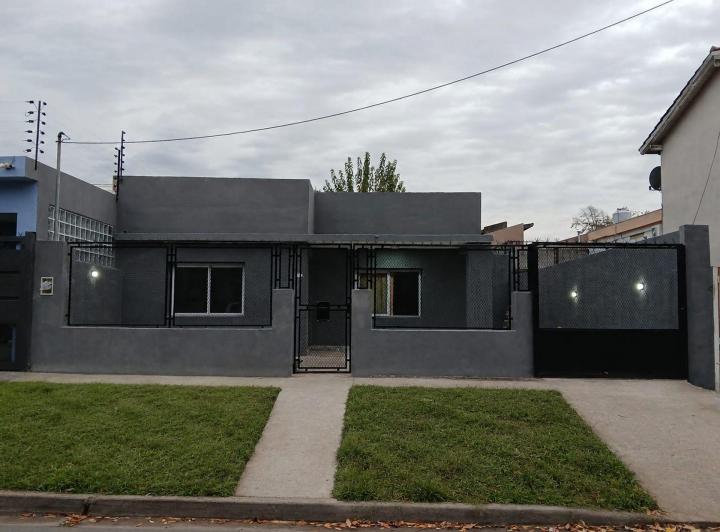Casa · 70m² · 3 Ambientes · 1 Cochera