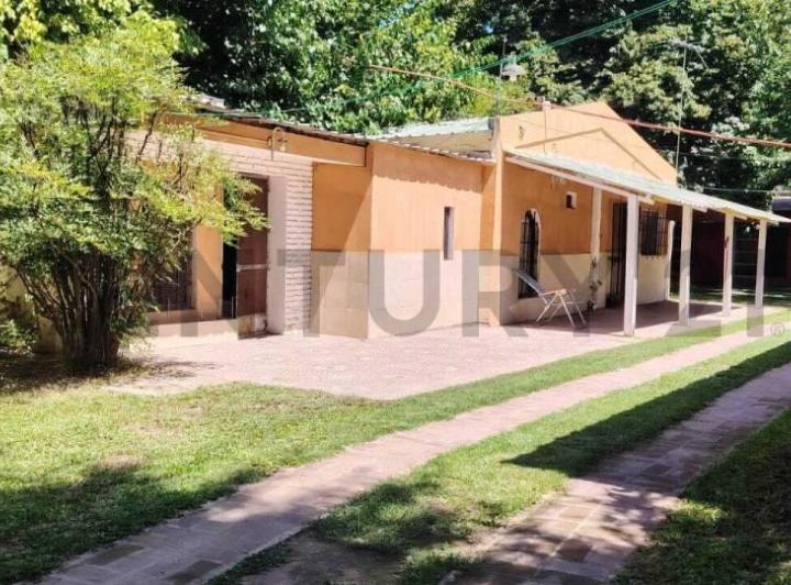 Casa · 251m²