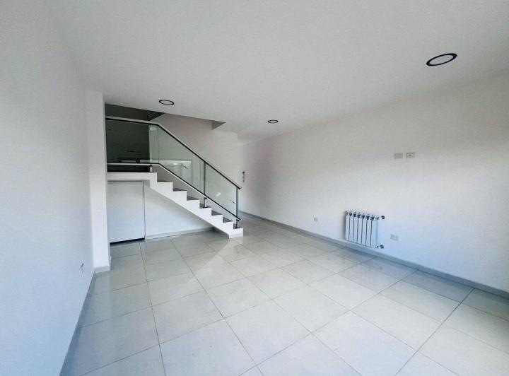 Casa · 95m² · 3 Ambientes · 1 Cochera