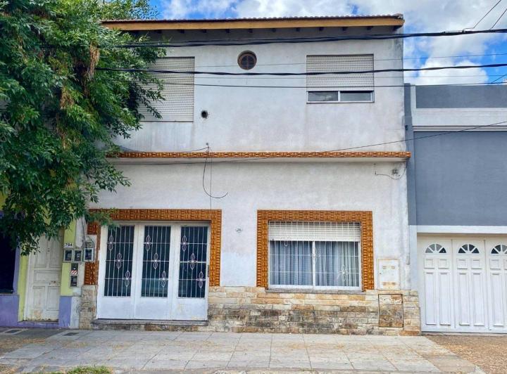 Casa · 118m² · 4 Ambientes · 1 Cochera