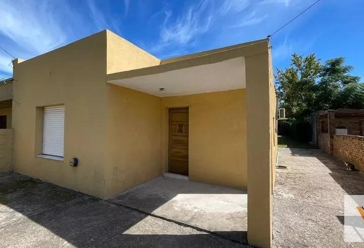 Casa · 50m² · 3 Ambientes · 2 Cocheras