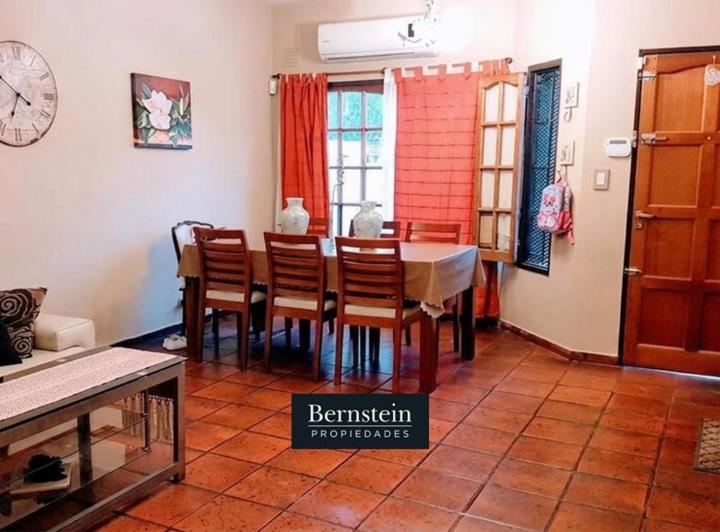 Casa · 115m² · 3 Ambientes · 1 Cochera
