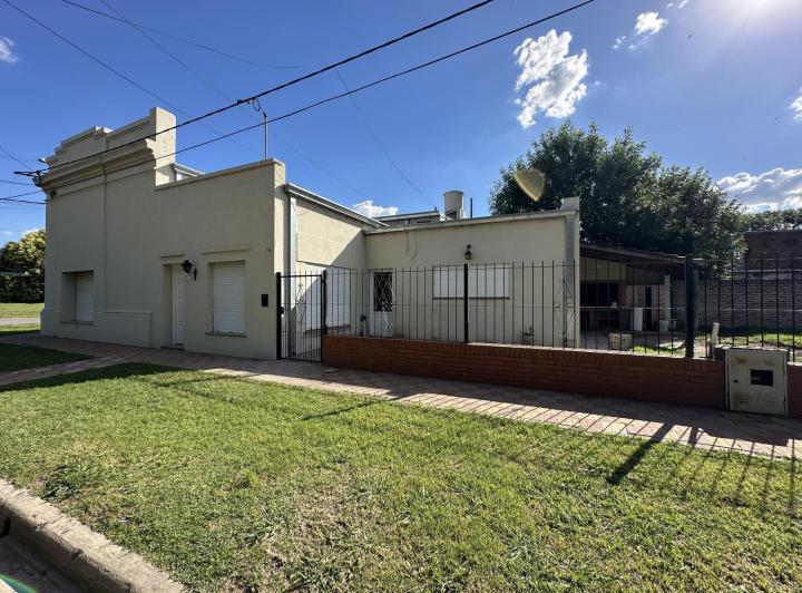 Casa · 141m² · 3 Ambientes · 1 Cochera