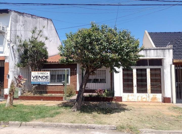 Casa · 116m² · 3 Ambientes · 2 Cocheras