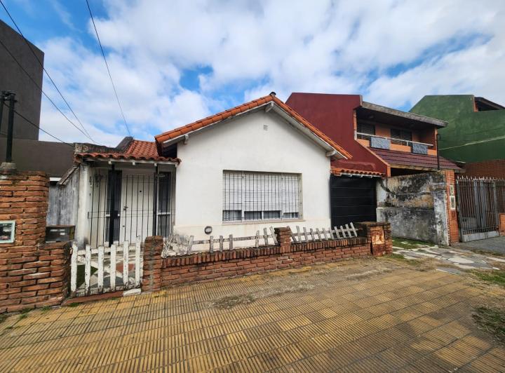 Casa · 427m² · 3 Ambientes · 1 Cochera