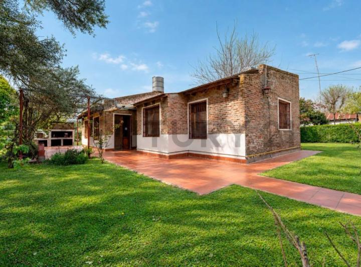 Casa · 146m² · 3 Ambientes · 2 Cocheras