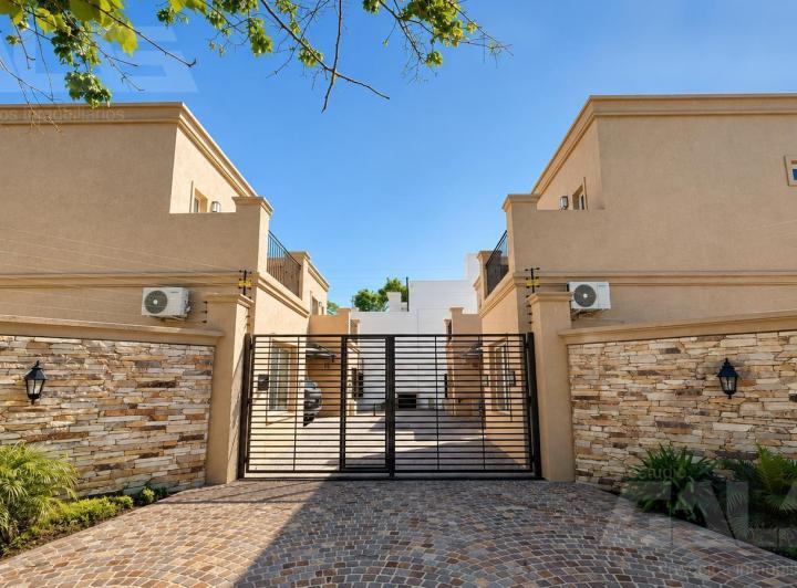 Casa · 132m² · 5 Ambientes · 1 Cochera