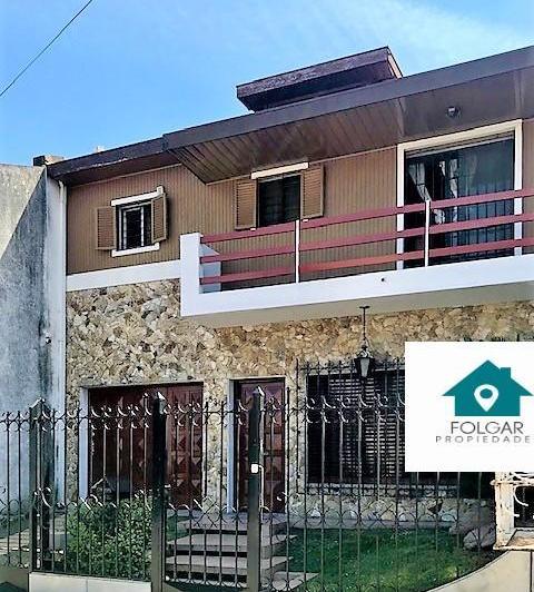 Casa · 224m² · 5 Ambientes · 2 Cocheras